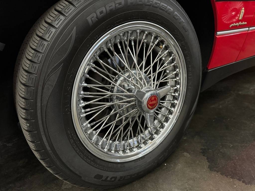 Cadillac-Allante-1992-red-9