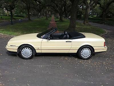 Cadillac-Allante-1993-Pearl-Flax-Yellow-1