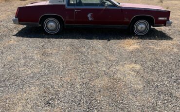 Cadillac-Biarritz-1976-3