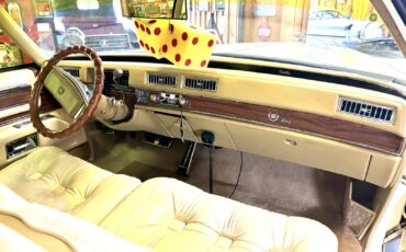 Cadillac-Biarritz-1978-30