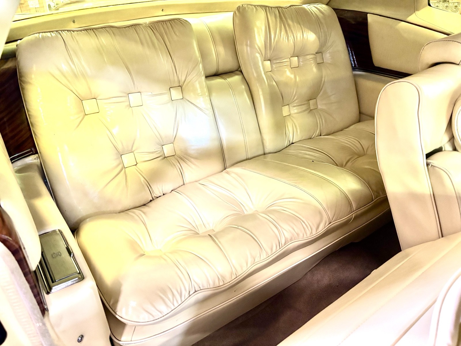 Cadillac-Biarritz-1978-32
