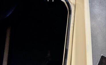 Cadillac-Biarritz-1978-34