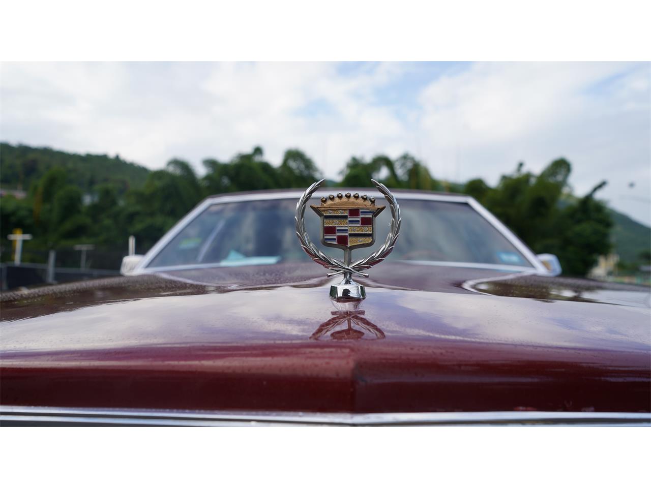 Cadillac-Brougham-1988-Apple-Red-Red-1