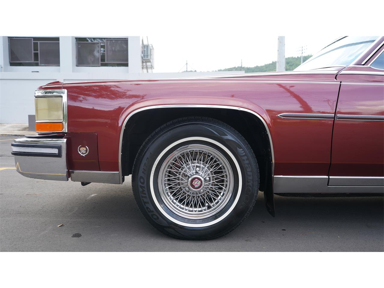 Cadillac-Brougham-1988-Apple-Red-Red-10