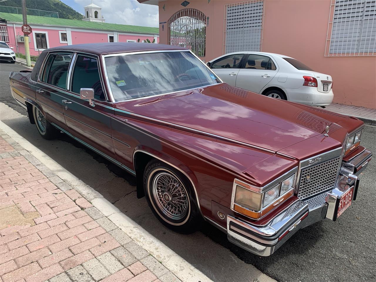 Cadillac-Brougham-1988-Apple-Red-Red-3