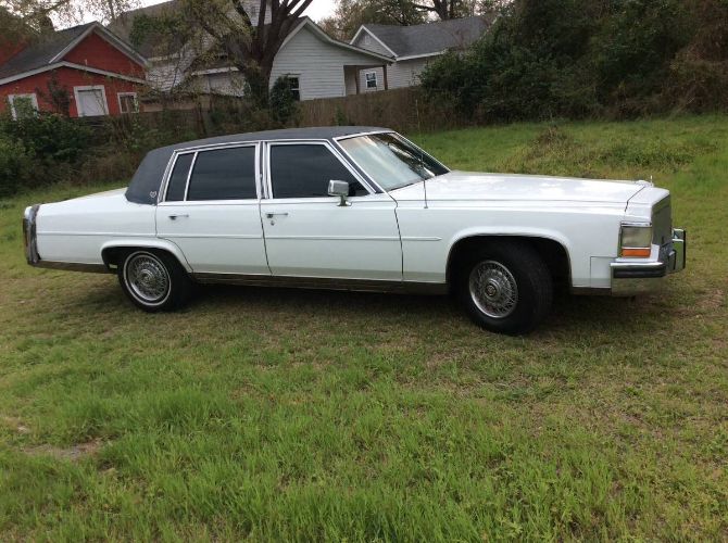 Cadillac-Brougham-1989-10