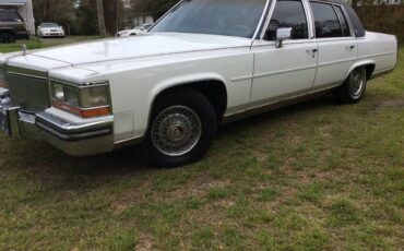 Cadillac-Brougham-1989-18