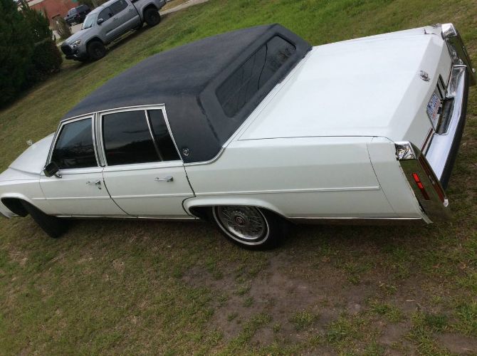 Cadillac-Brougham-1989-2