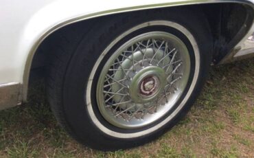 Cadillac-Brougham-1989