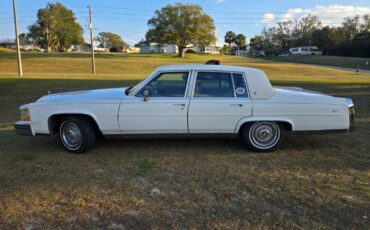 Cadillac-Brougham-1989-Cotillion-White-Beechwood-Leather-3