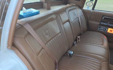 Cadillac-Brougham-1989-Cotillion-White-Beechwood-Leather-8