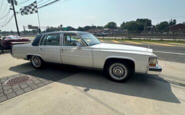 Cadillac-Brougham-1989-WhiteBlue-Top-White-Leather-10