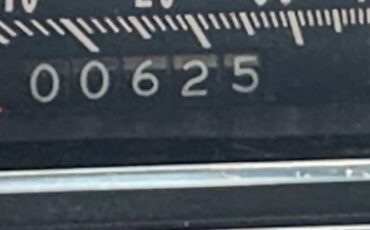 Cadillac-Brougham-1989-WhiteBlue-Top-White-Leather-3