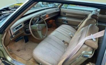 Cadillac-Calais-1975-8