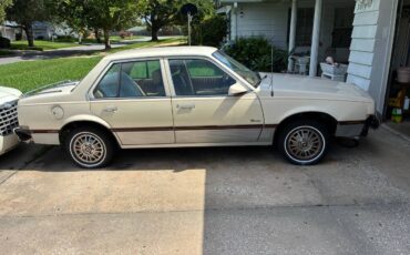 Cadillac-Cimarron-1985-2