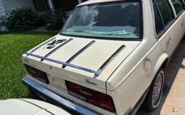 Cadillac-Cimarron-1985-3