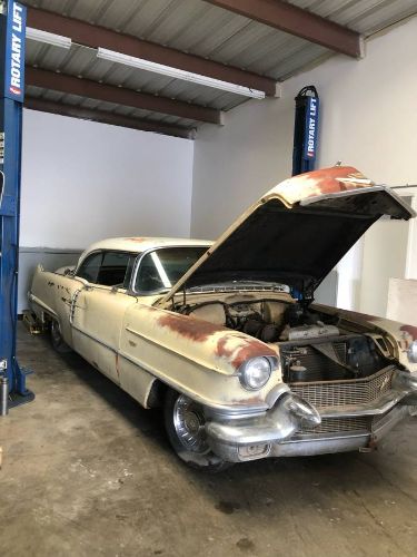 Cadillac-Coupe-1956-Yellow