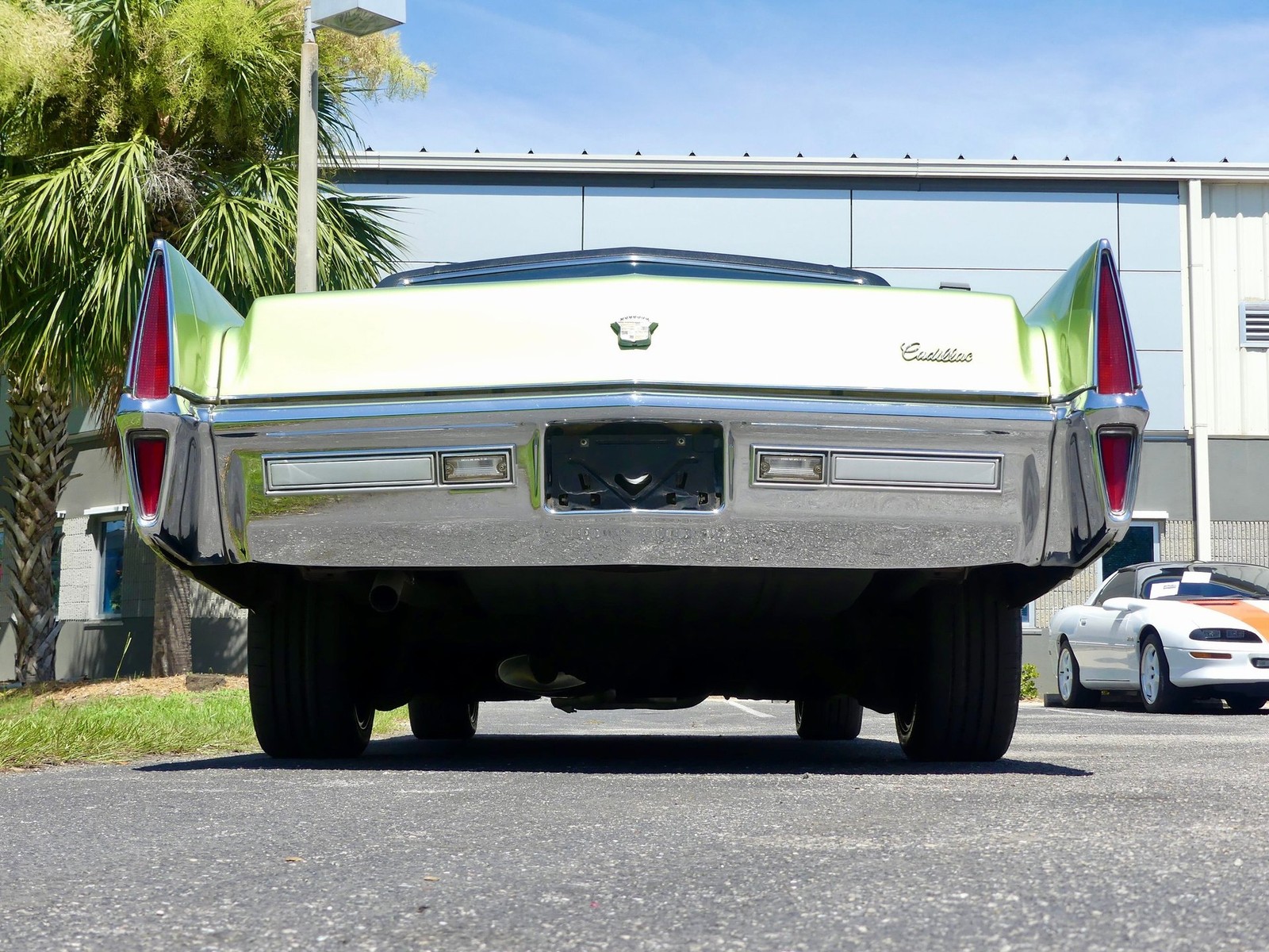 Cadillac-Coupe-DeVille-1970-Coupe-17