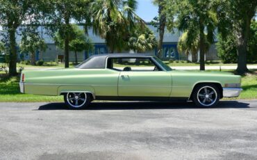 Cadillac-Coupe-DeVille-1970-Coupe-2