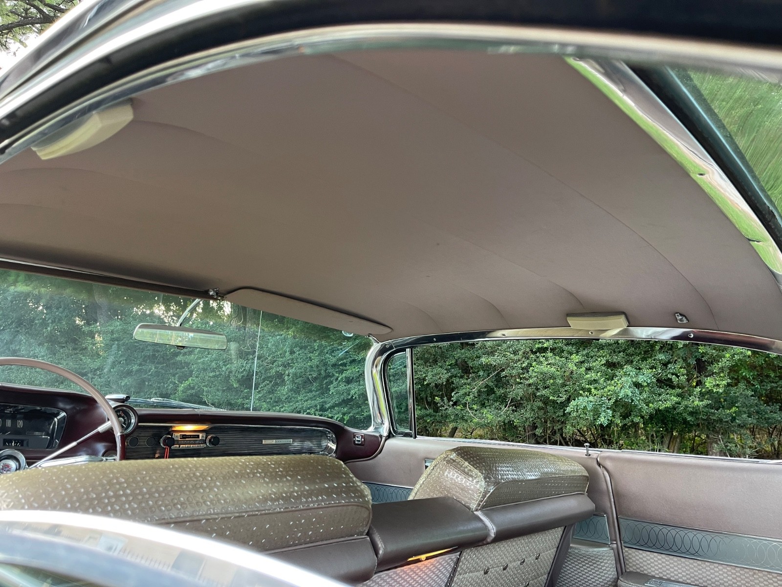 Cadillac-Coupe-Deville-1960-Coupe-18