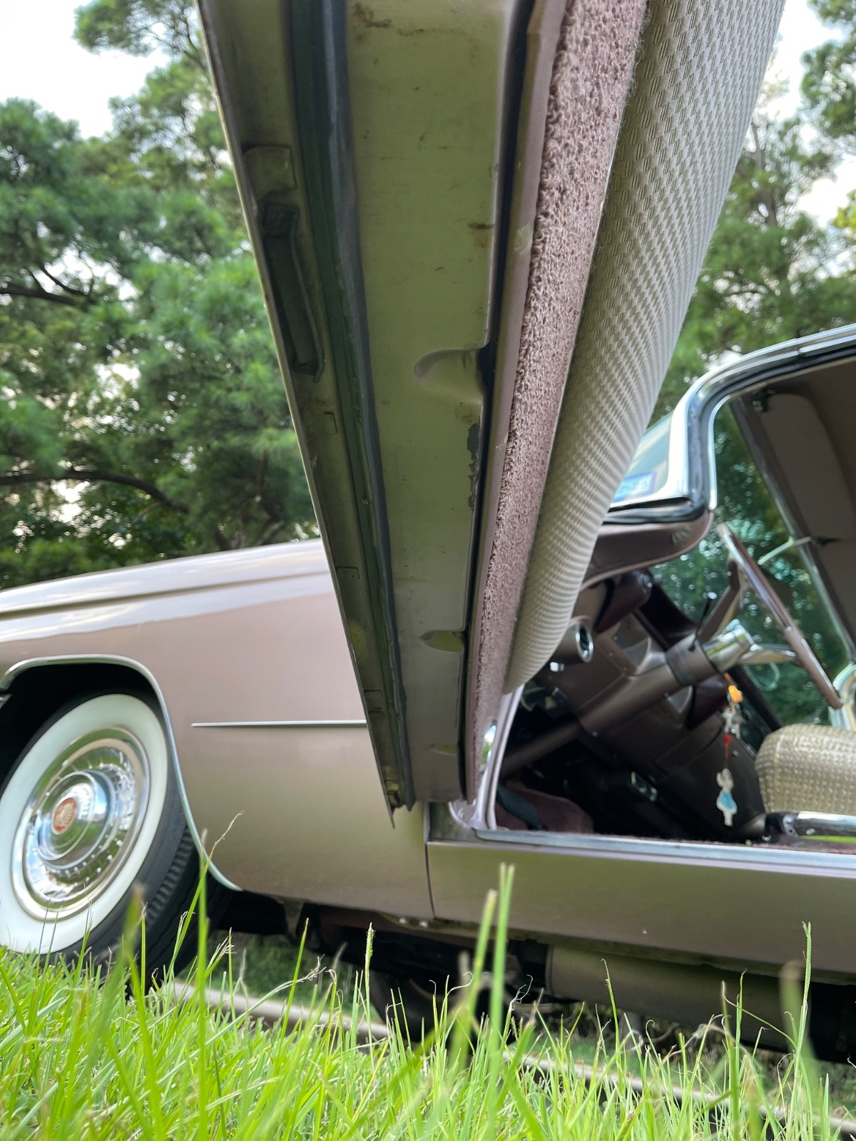 Cadillac-Coupe-Deville-1960-Coupe-24