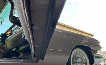 Cadillac-Coupe-Deville-1960-Coupe-25