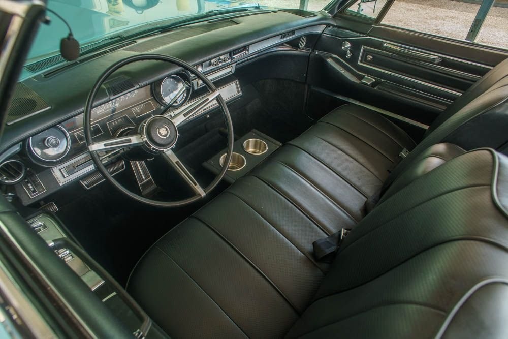 Cadillac-Coupe-Deville-Convertible-1966-Convertible-15