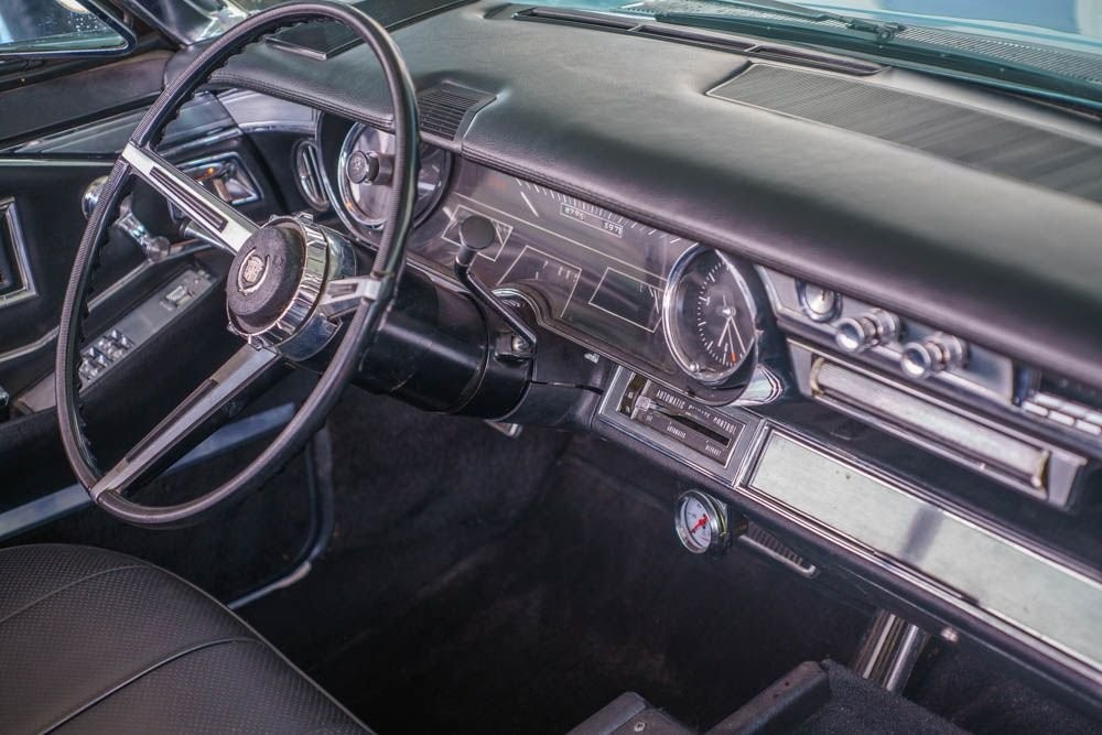 Cadillac-Coupe-Deville-Convertible-1966-Convertible-17