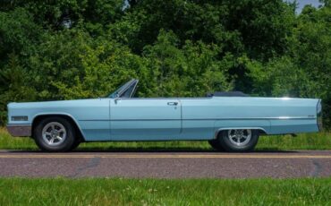 Cadillac-Coupe-Deville-Convertible-1966-Convertible-8