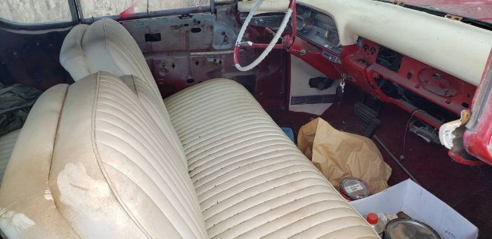 Cadillac-Coupe-deville-1958-Red-White-9