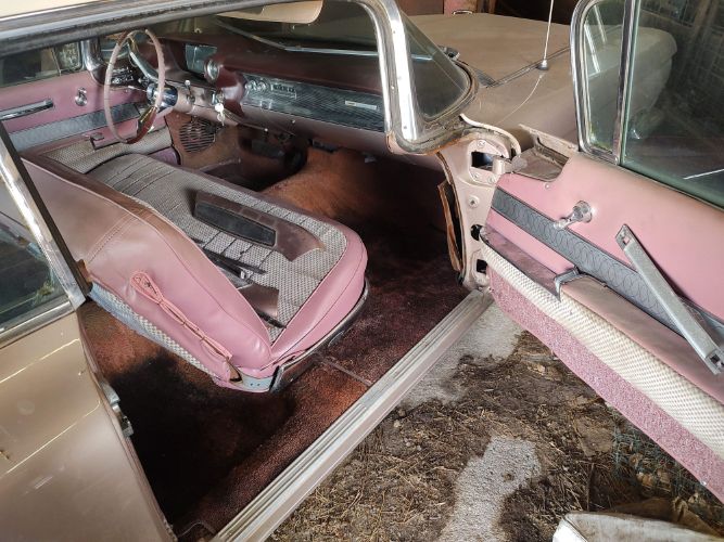 Cadillac-Coupe-deville-1960-10