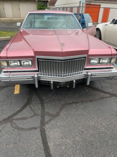Cadillac-Coupe-deville-1976-3