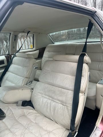 Cadillac-Coupe-deville-1976-8