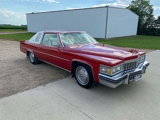 Cadillac-Coupe-deville-1977-21