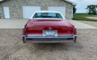 Cadillac-Coupe-deville-1977-3