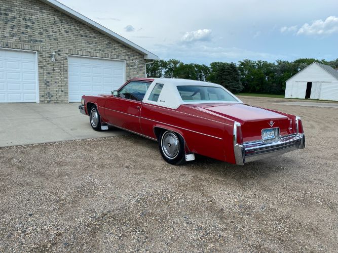 Cadillac-Coupe-deville-1977-5