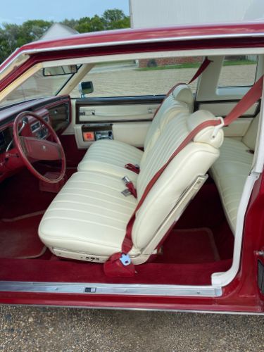 Cadillac-Coupe-deville-1977-8