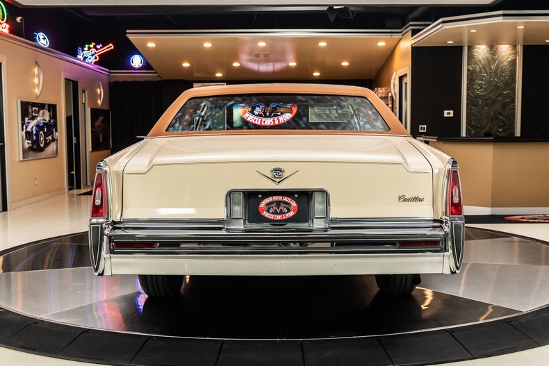 Cadillac-Coupe-deville-1977-Bimini-Beige-Beige-18