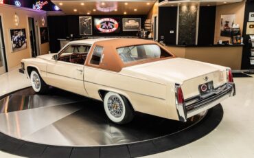 Cadillac-Coupe-deville-1977-Bimini-Beige-Beige-21