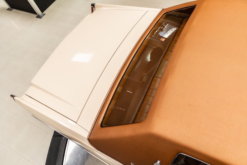 Cadillac-Coupe-deville-1977-Bimini-Beige-Beige-26