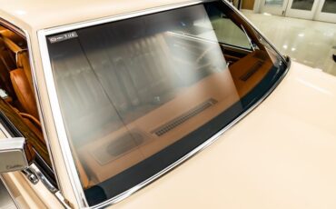 Cadillac-Coupe-deville-1977-Bimini-Beige-Beige-27