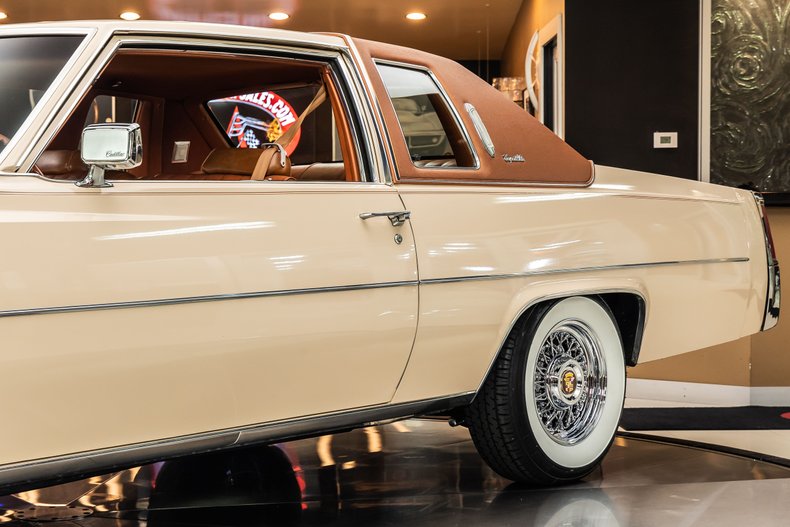 Cadillac-Coupe-deville-1977-Bimini-Beige-Beige-31