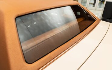 Cadillac-Coupe-deville-1977-Bimini-Beige-Beige-38