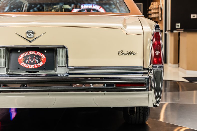 Cadillac-Coupe-deville-1977-Bimini-Beige-Beige-41