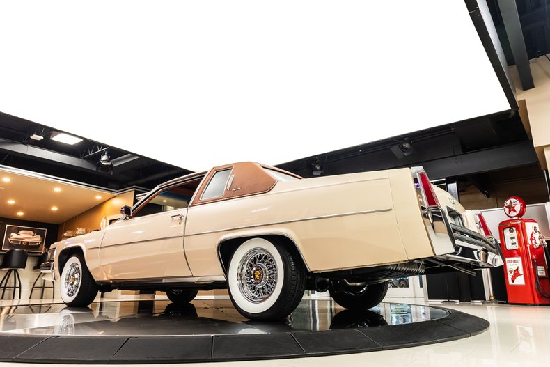 Cadillac-Coupe-deville-1977-Bimini-Beige-Beige-46