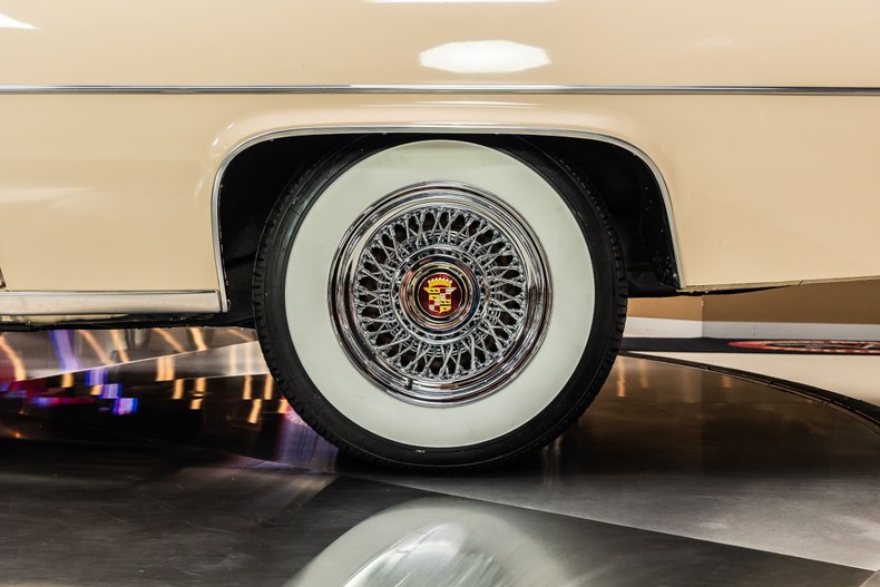 Cadillac-Coupe-deville-1977-Bimini-Beige-Beige-48