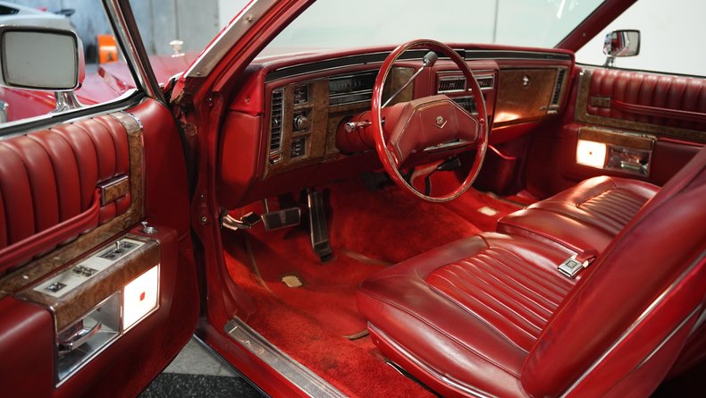 Cadillac-Coupe-deville-1979-Red-Red-11