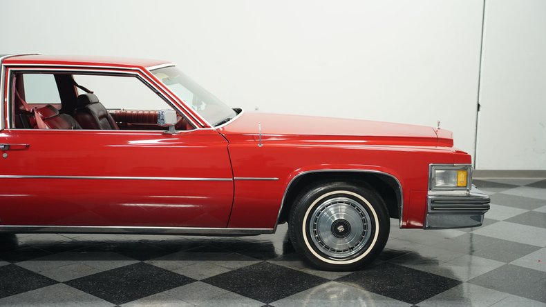 Cadillac-Coupe-deville-1979-Red-Red-31