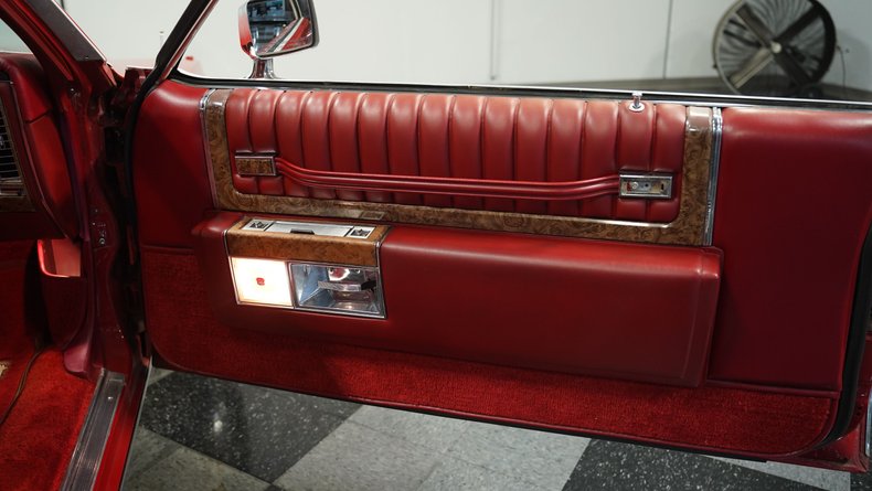 Cadillac-Coupe-deville-1979-Red-Red-43