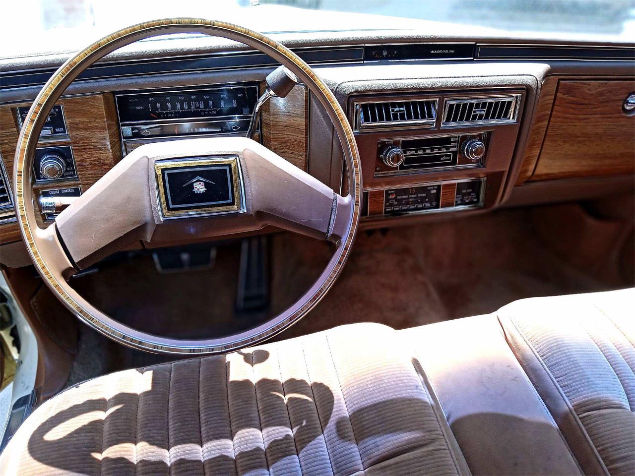 Cadillac-Coupe-deville-1983-Yellow-Beige-1